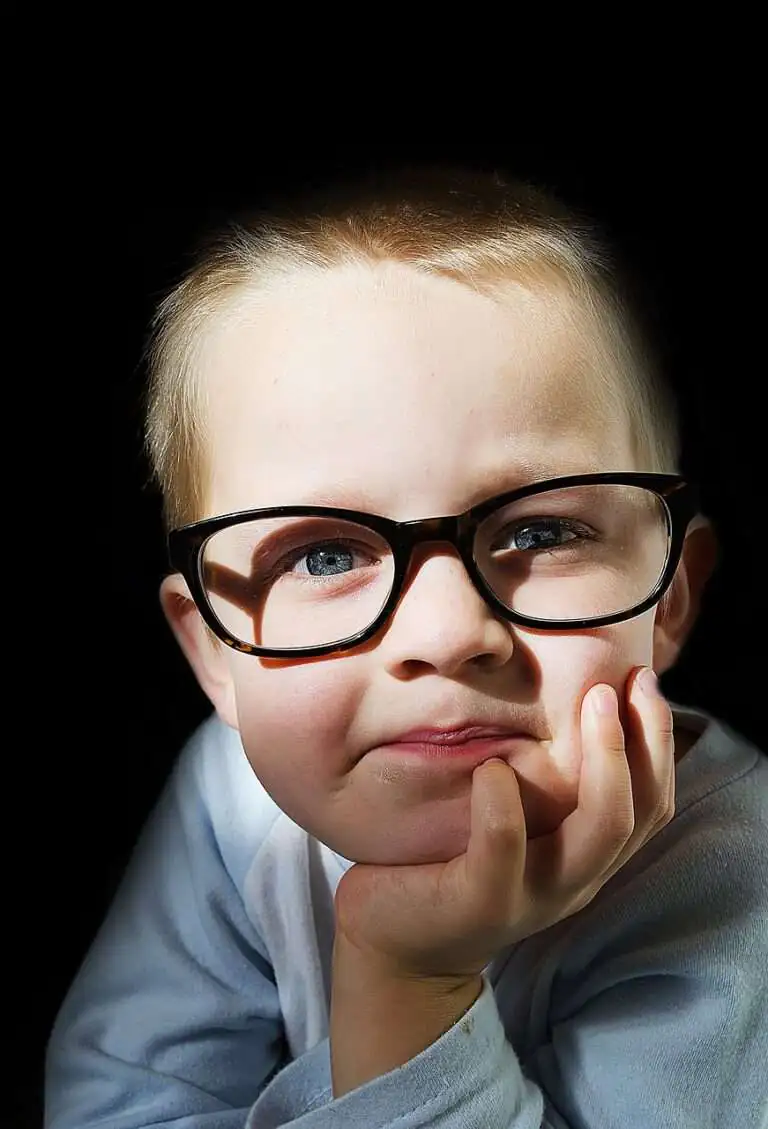 How can vision problems affect my child’s learning and development? How can vision problems affect my child’s learning and development?
