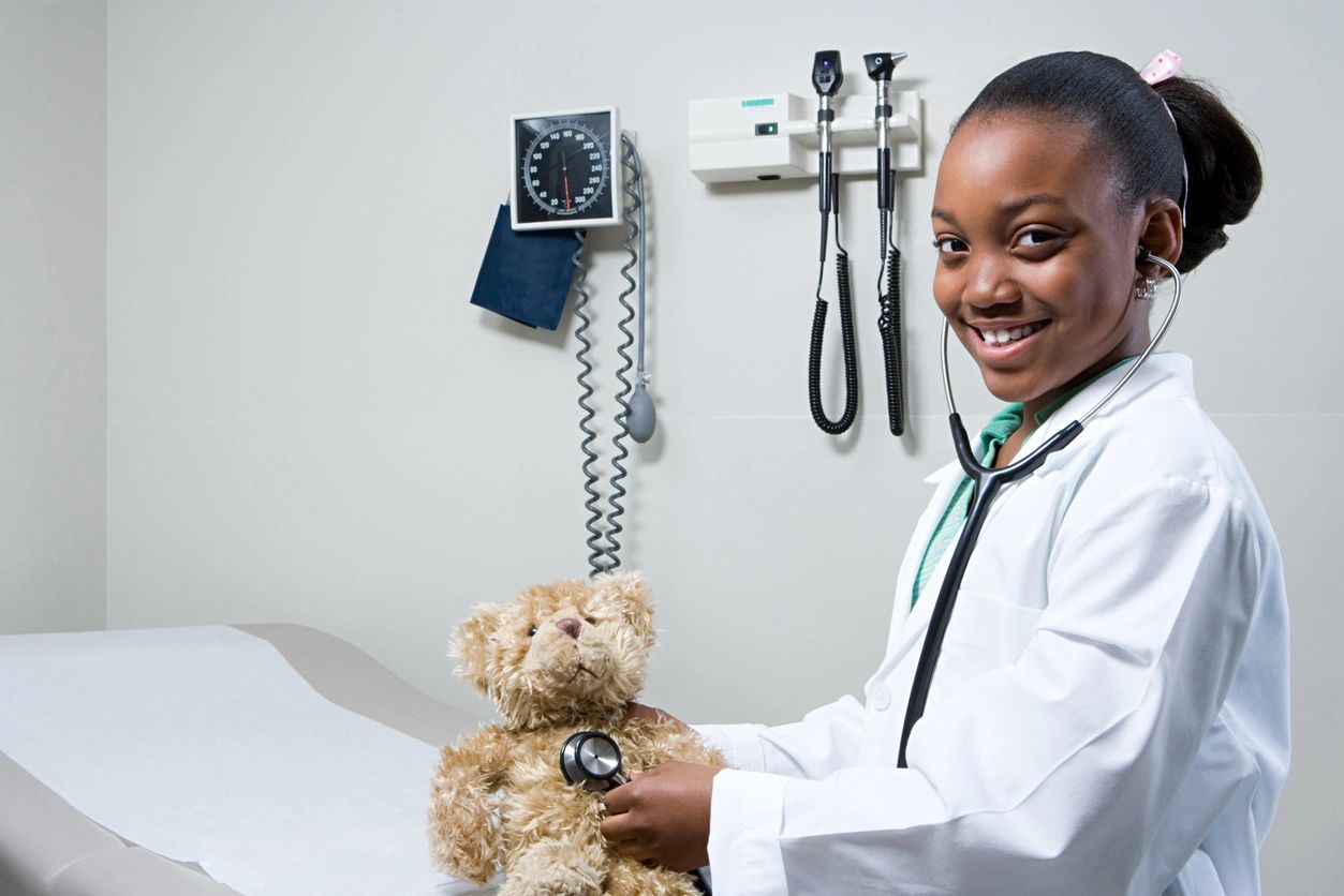 How Virtual Reality is Revolutionizing Pediatric Vision Screenings in 2025